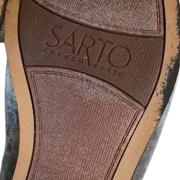 Franco Sarto Elegant Gray Velvet Loafers with Studded Detail Size 6 - Picture 9 of 11